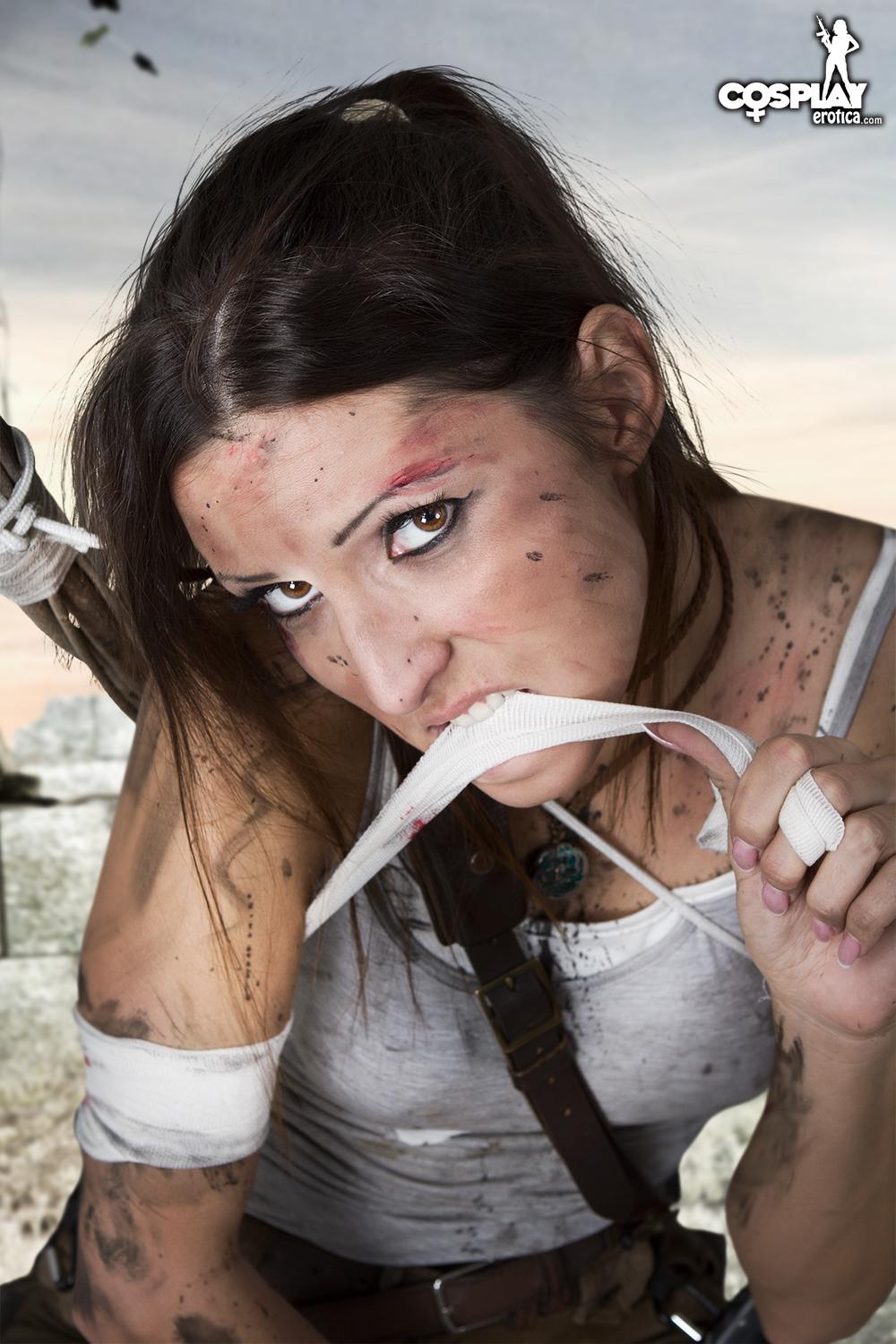 Página 5 do quadrinho adulto: Lara Croft Pornô - Coslpay Erotica – Leia completo em XCOMICS